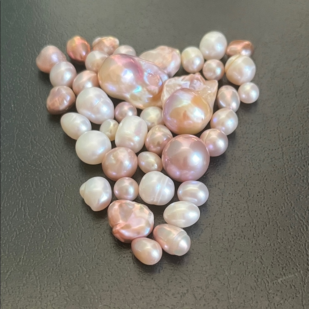 39pc Freshwater Pink and White Baroque Pearl Mix - Women Jewelry